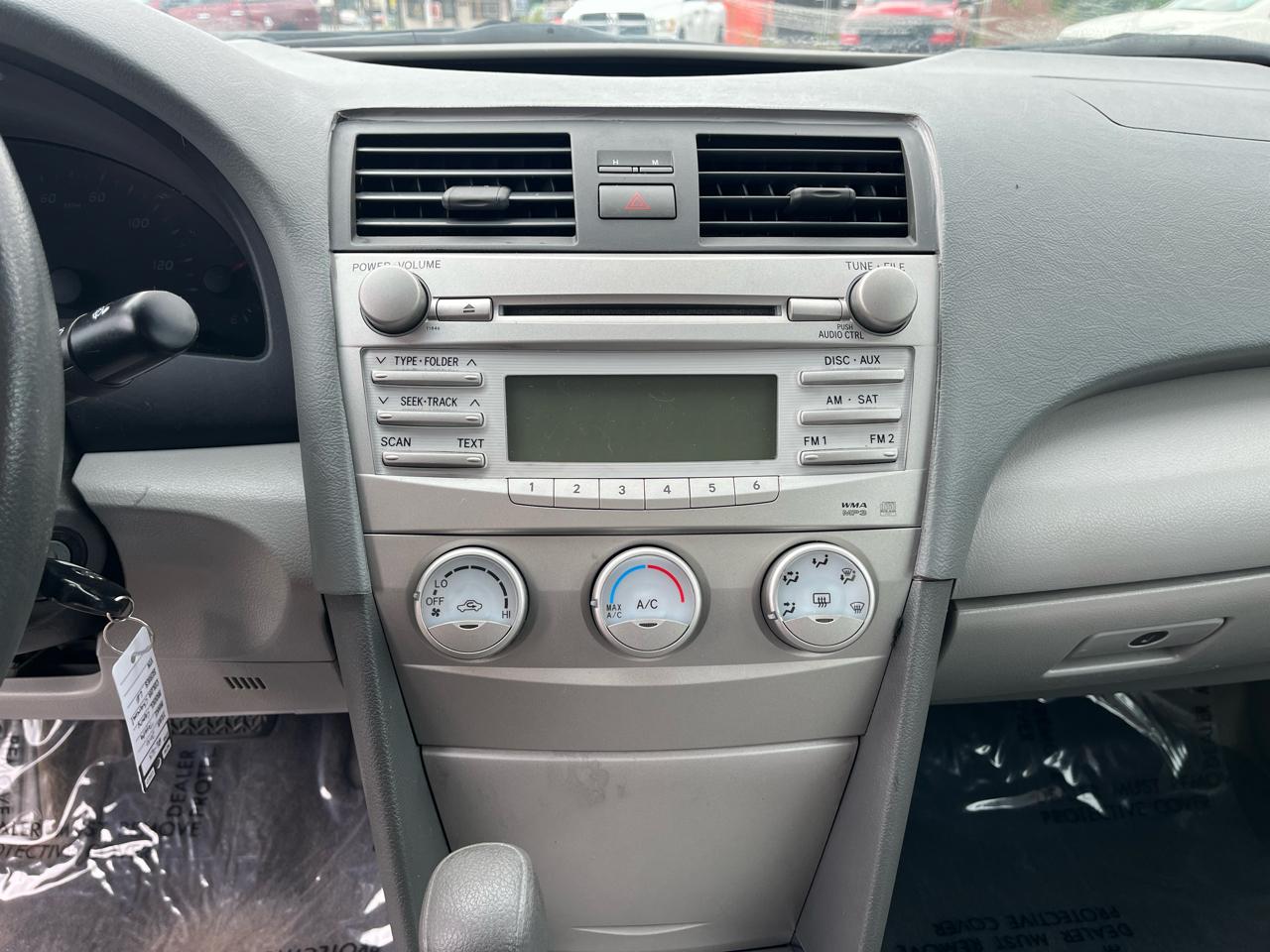 Toyota Camry LE 4D Sedan 2010