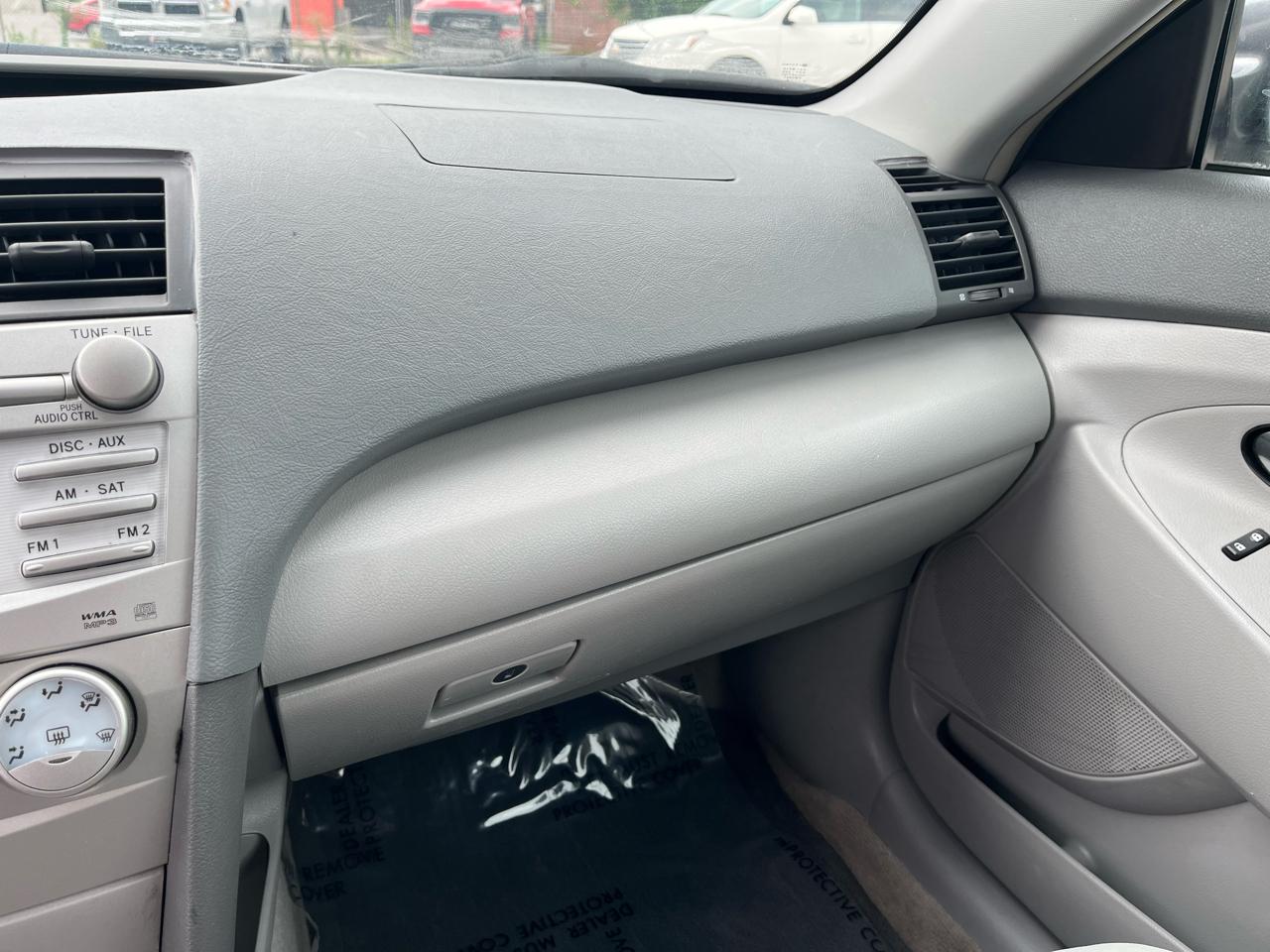 Toyota Camry LE 4D Sedan 2010