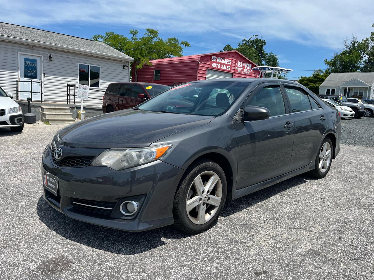 Toyota Camry SE 2012