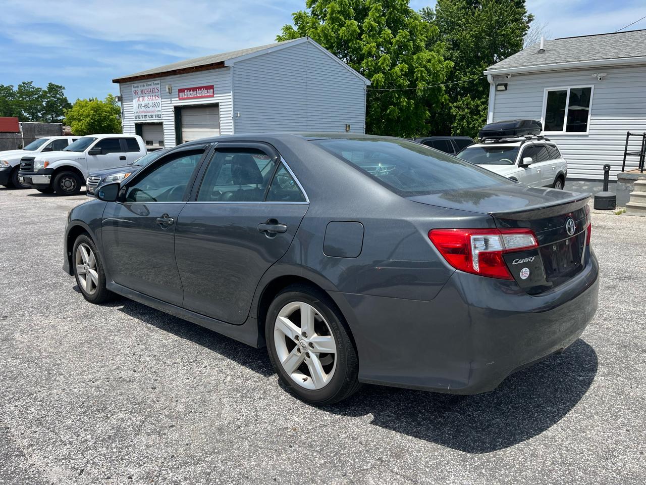 Toyota Camry SE 2012
