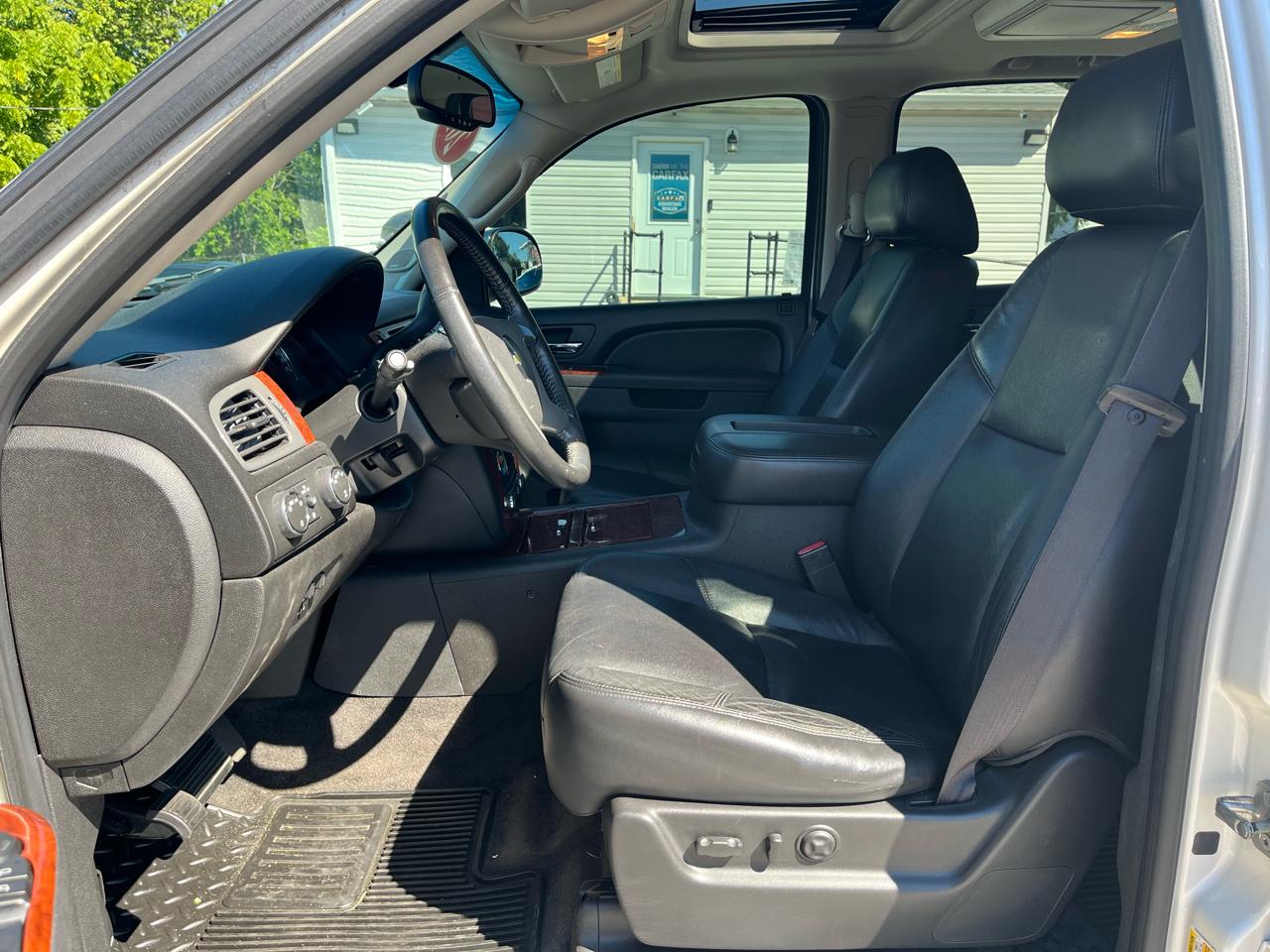 Chevrolet Tahoe LTZ 4WD 2012