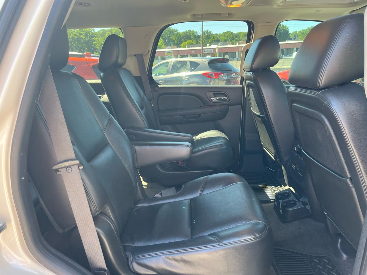 Chevrolet Tahoe LTZ 4WD 2012