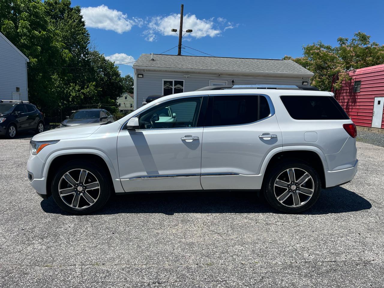 GMC Acadia Denali AWD 2017