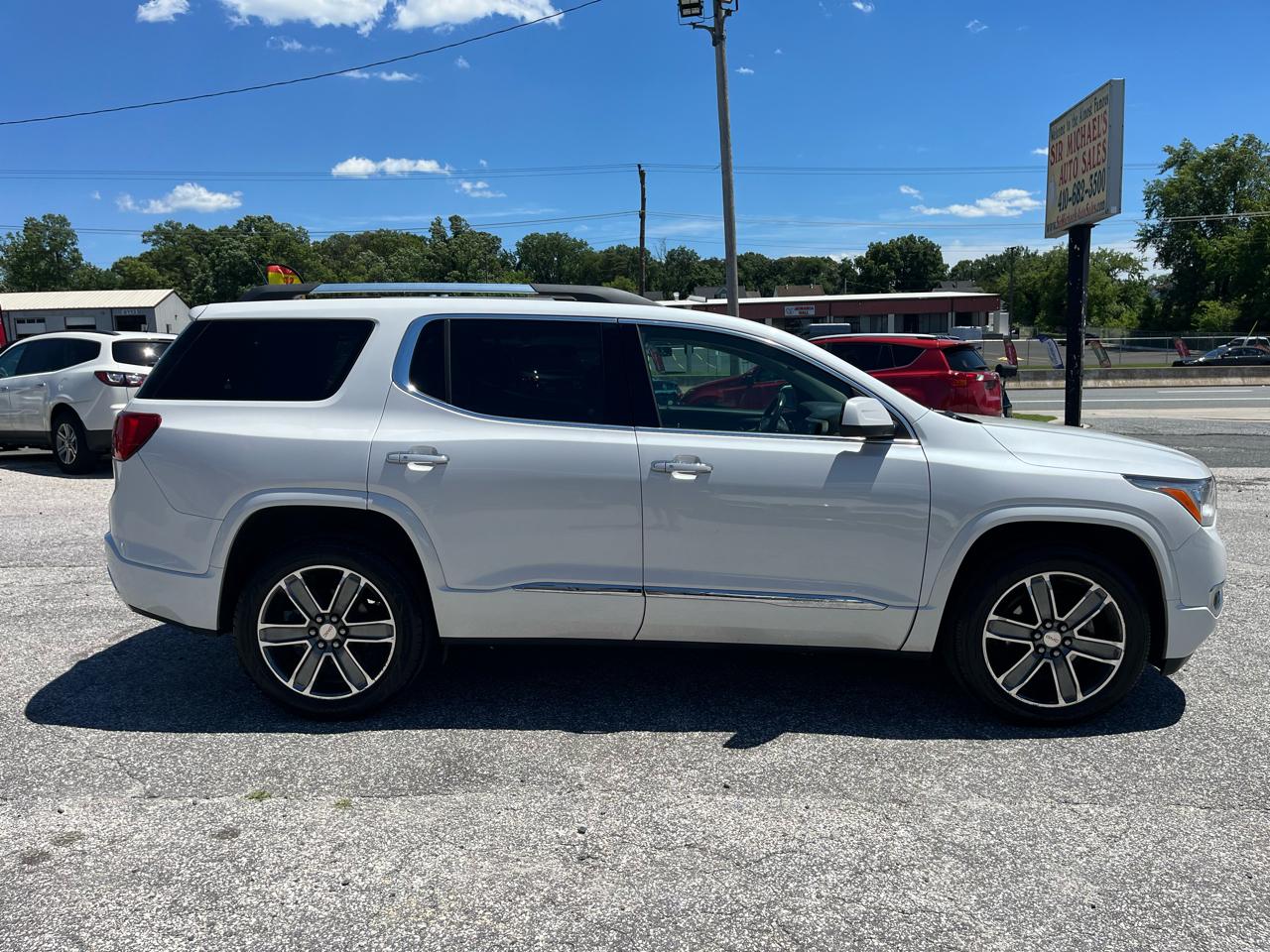 GMC Acadia Denali AWD 2017