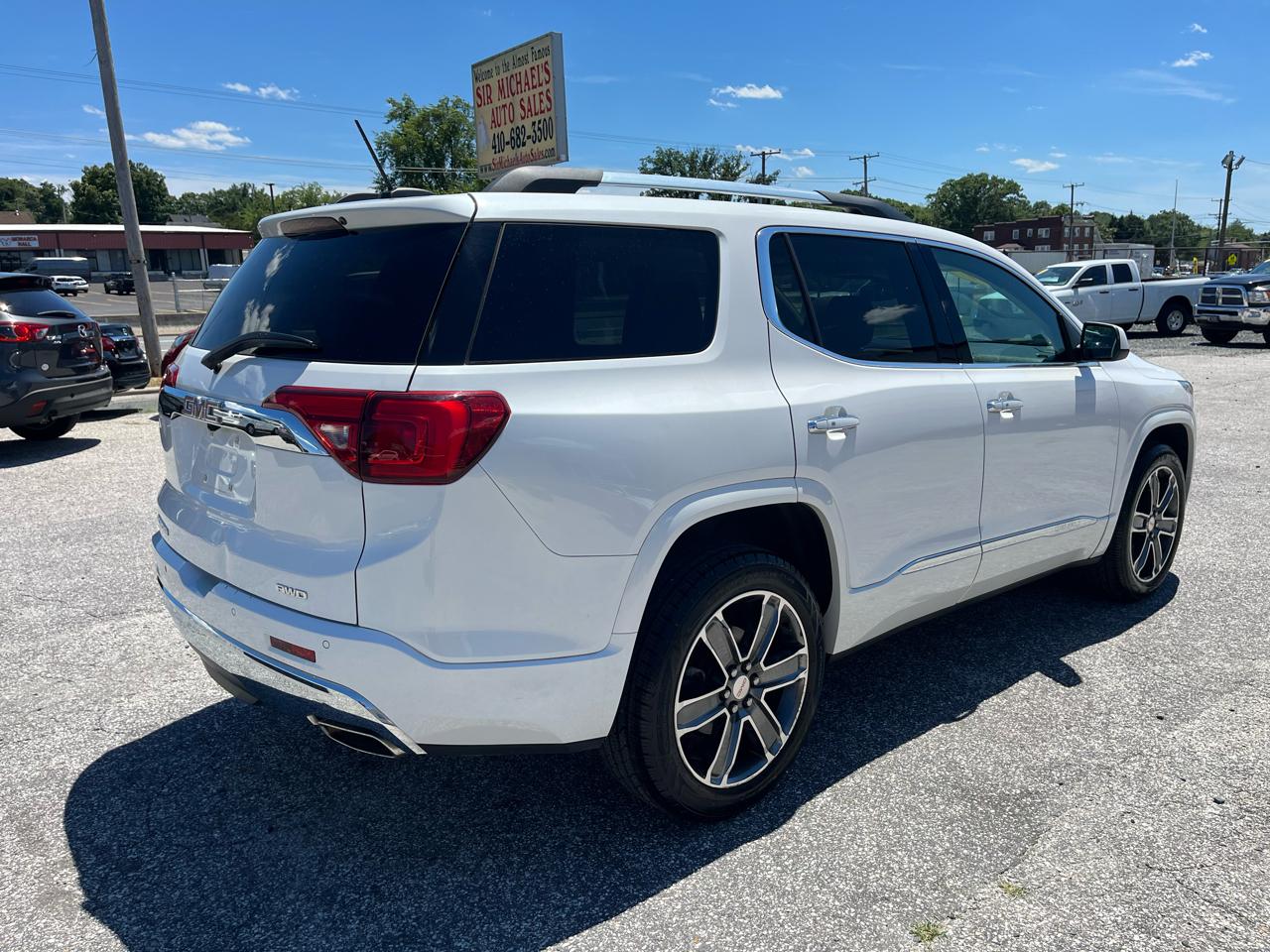 GMC Acadia Denali AWD 2017