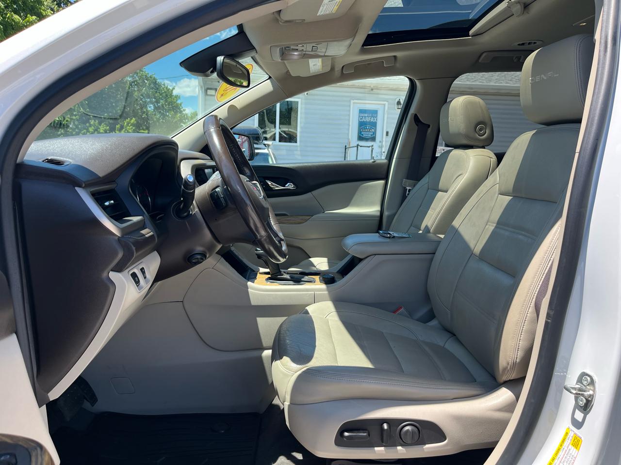 GMC Acadia Denali AWD 2017