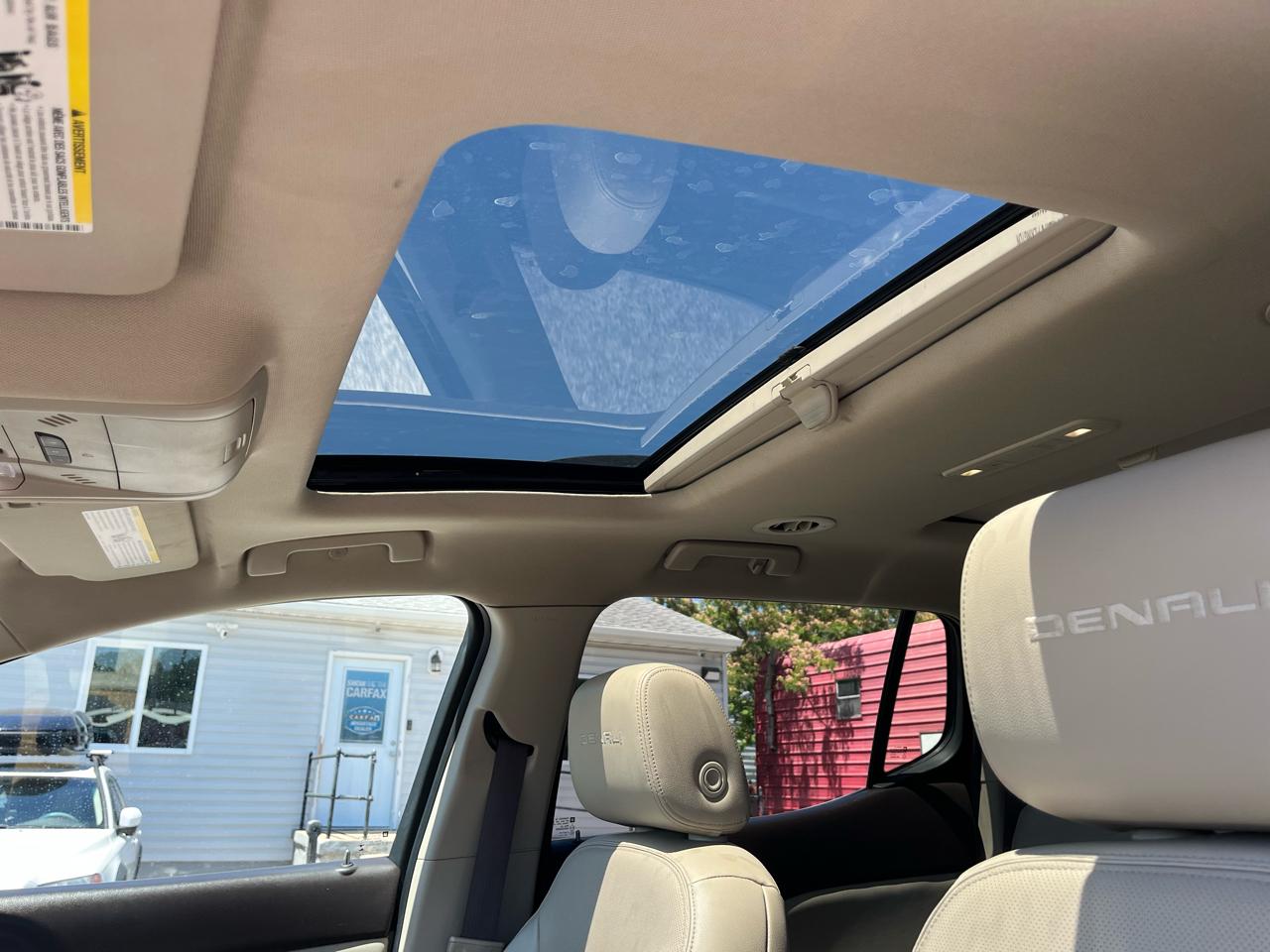 GMC Acadia Denali AWD 2017