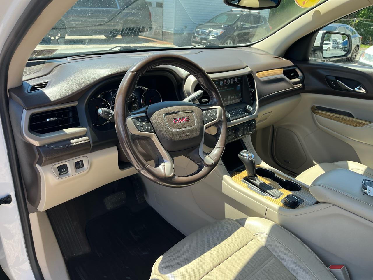 GMC Acadia Denali AWD 2017