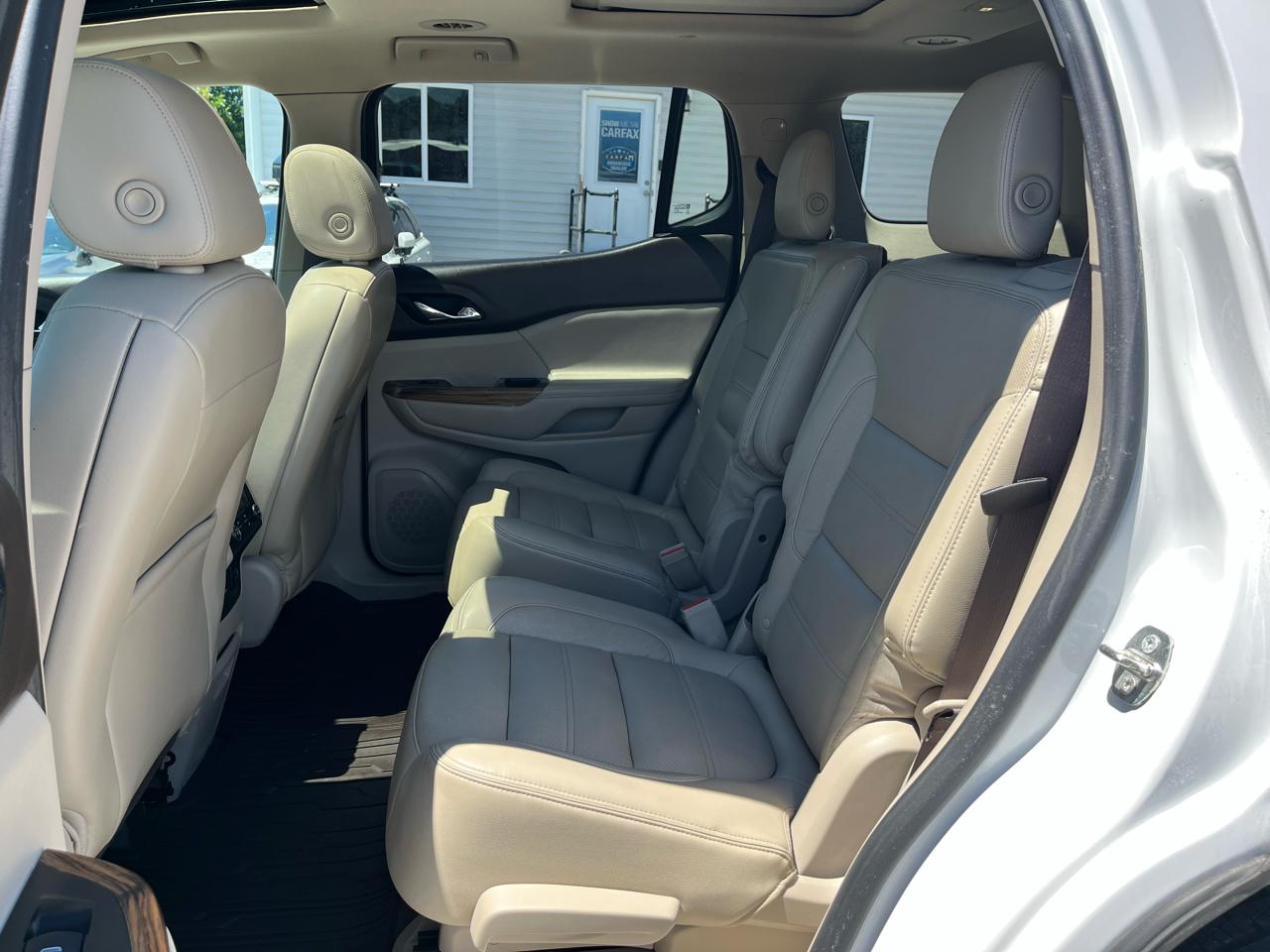 GMC Acadia Denali AWD 2017