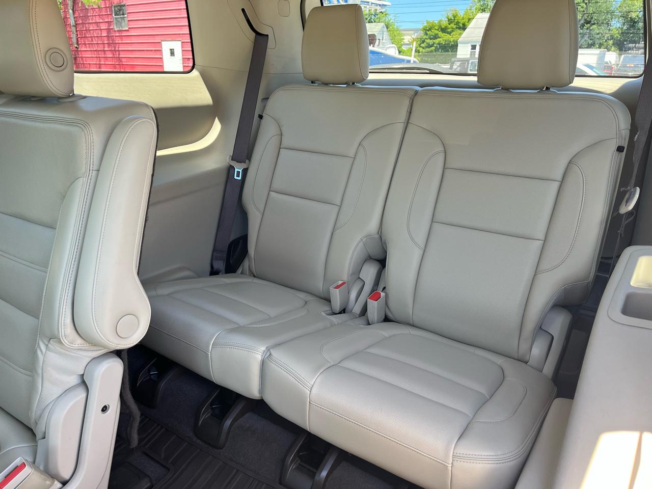 GMC Acadia Denali AWD 2017