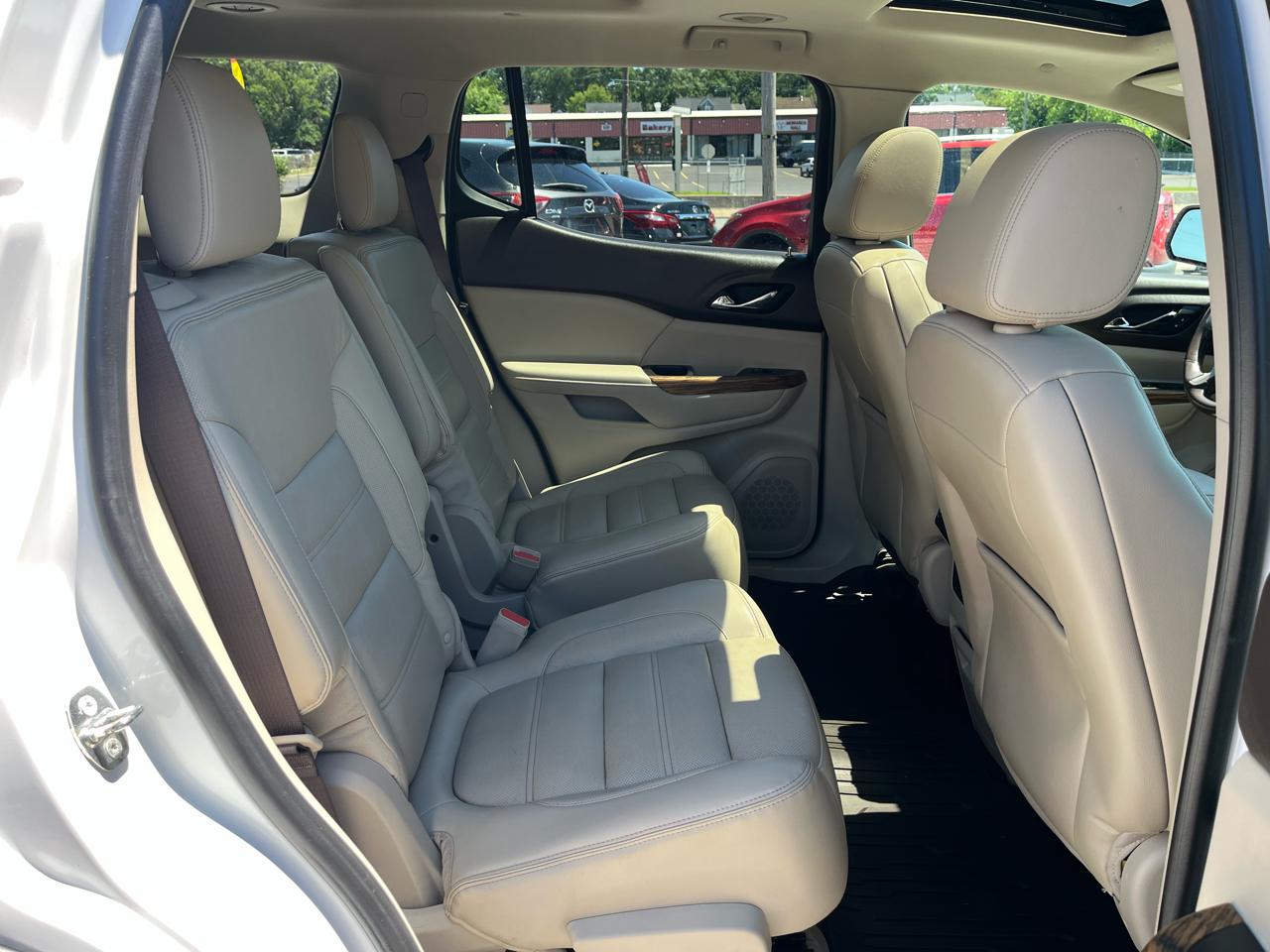 GMC Acadia Denali AWD 2017