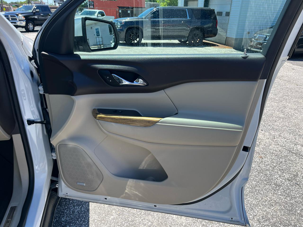 GMC Acadia Denali AWD 2017