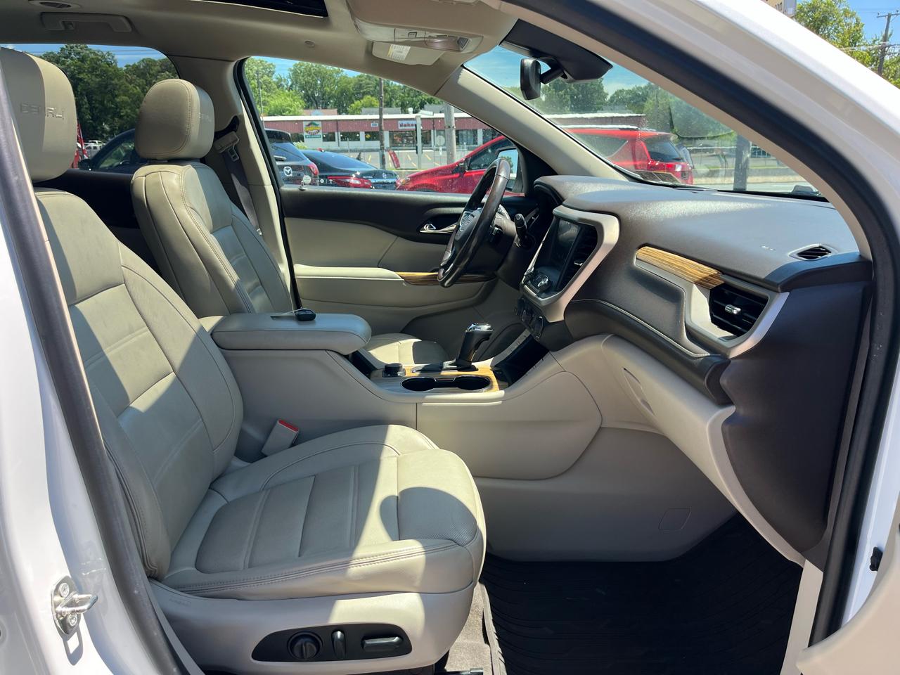 GMC Acadia Denali AWD 2017