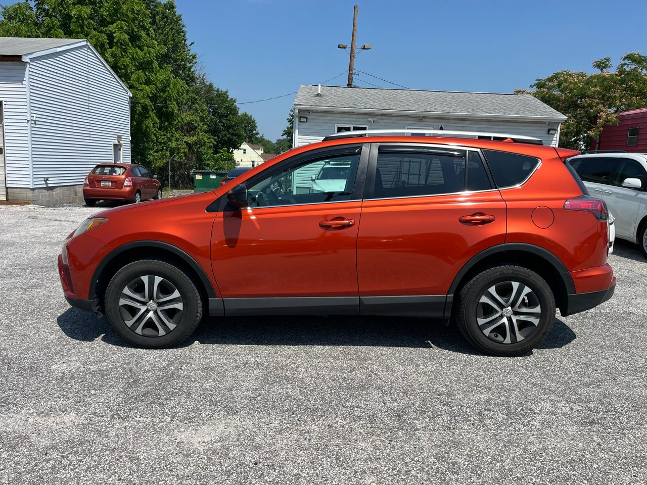Toyota RAV4 LE AWD 2016