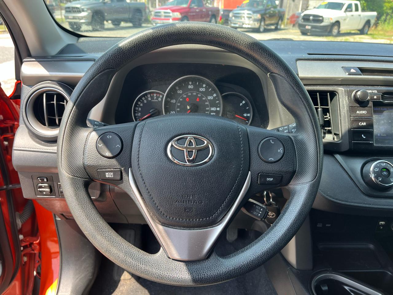 Toyota RAV4 LE AWD 2016
