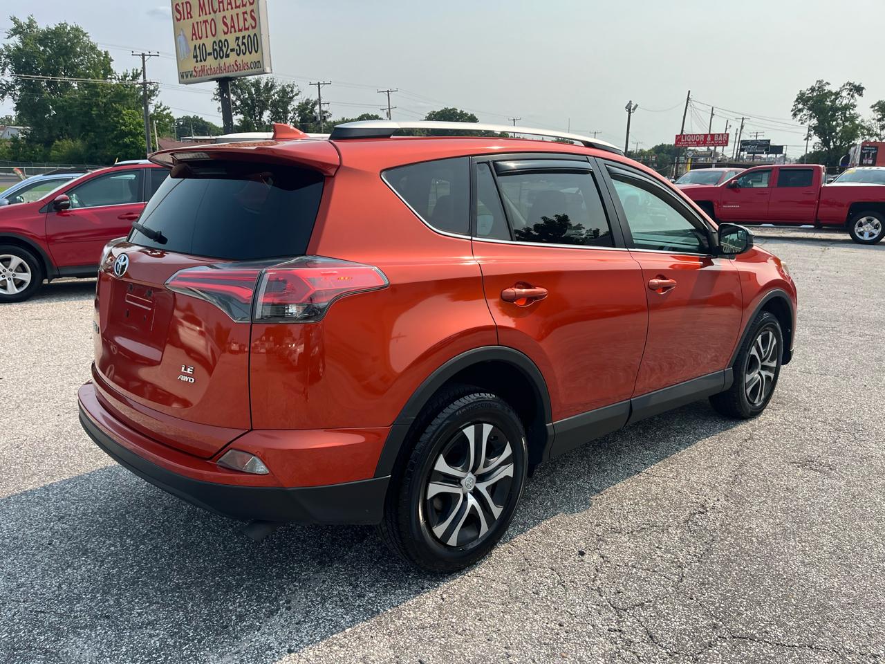 Toyota RAV4 LE AWD 2016