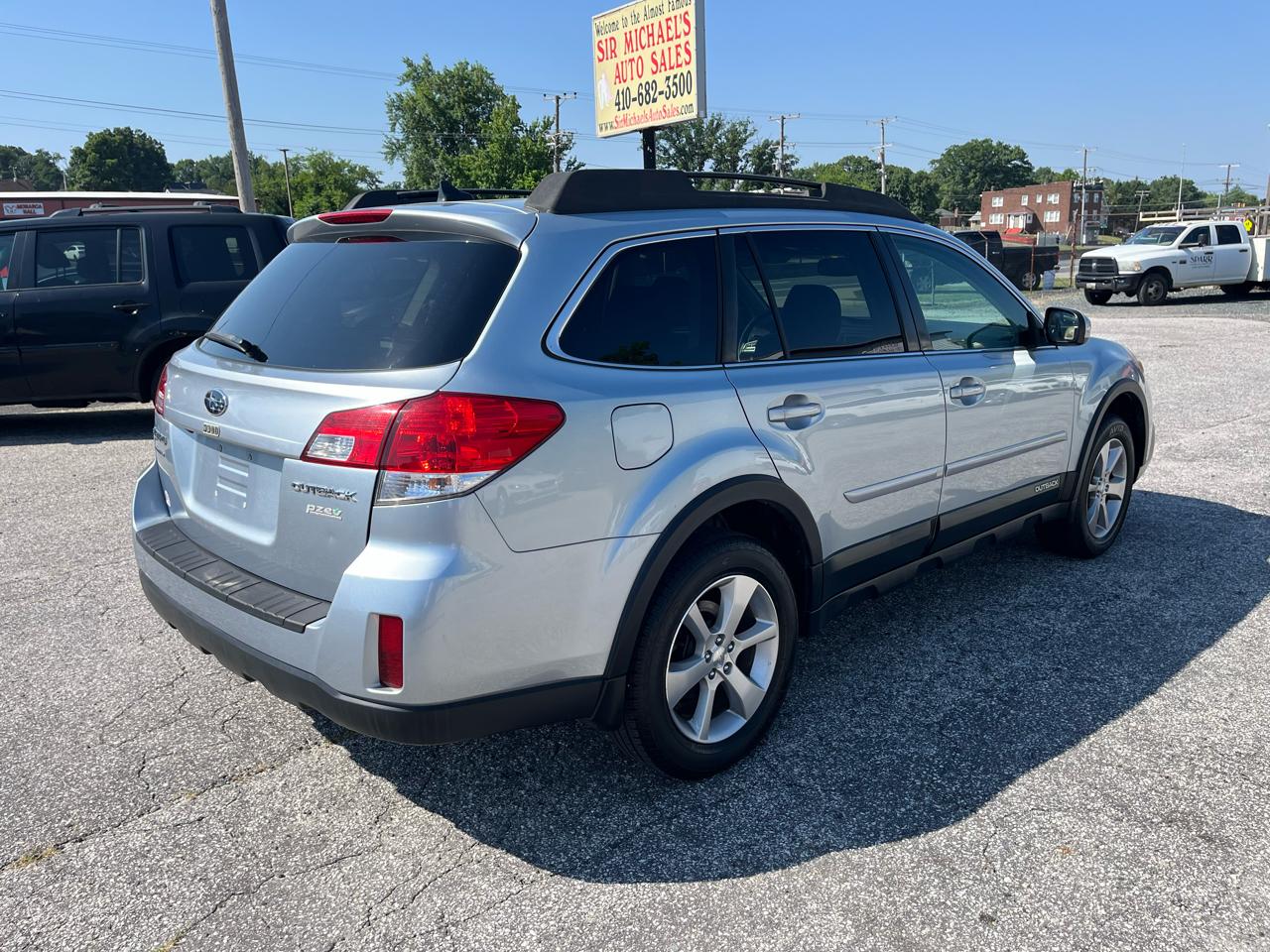 Subaru Outback Limited 2013