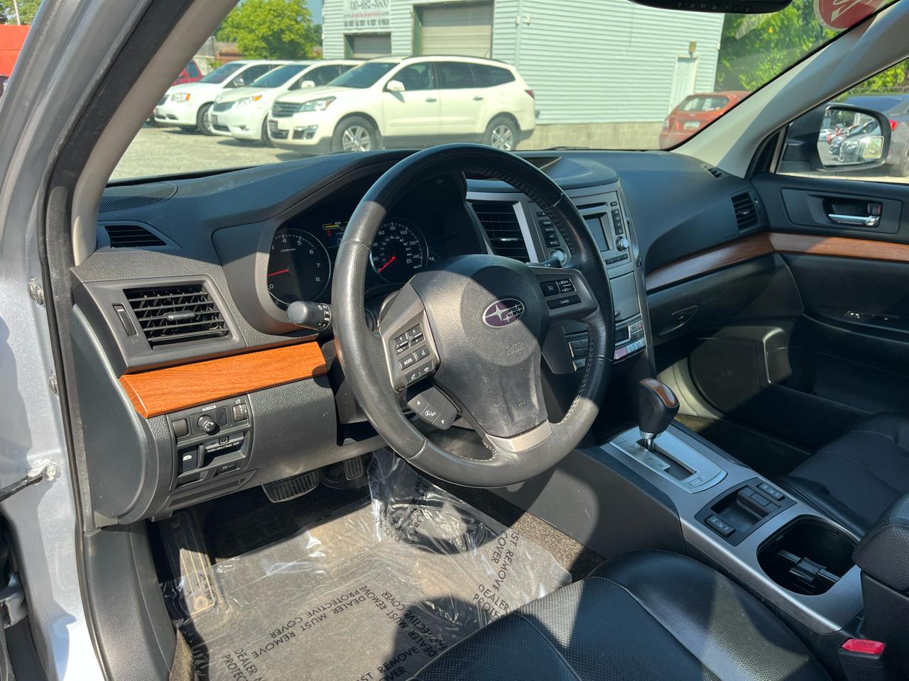 Subaru Outback Limited 2013