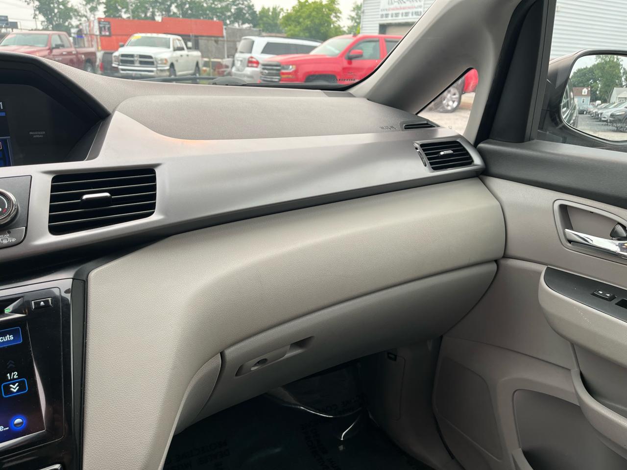 Honda Odyssey SE 2016