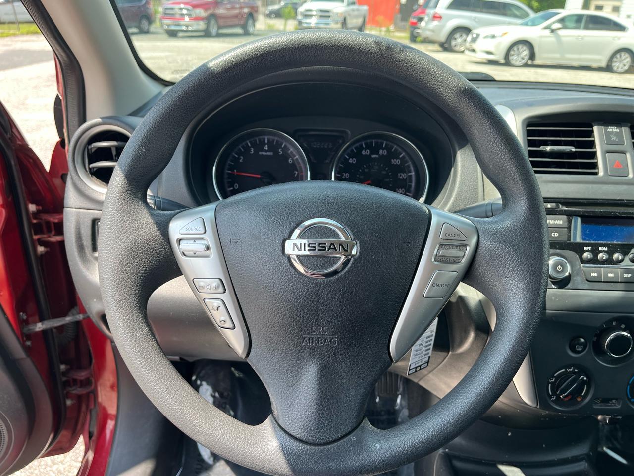 Nissan Versa SV 2016