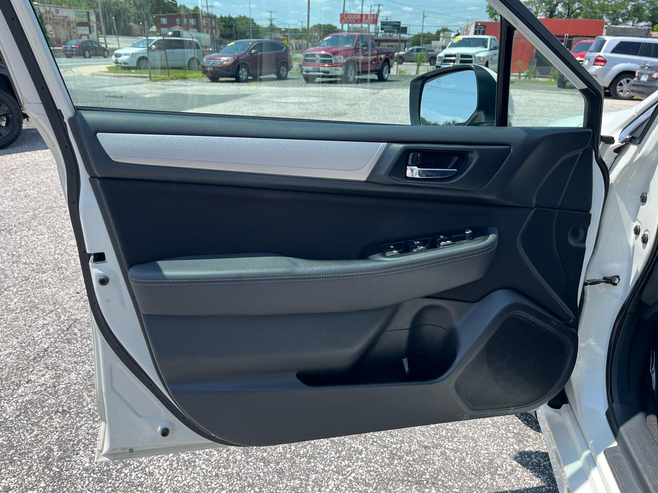 Subaru Legacy  2015