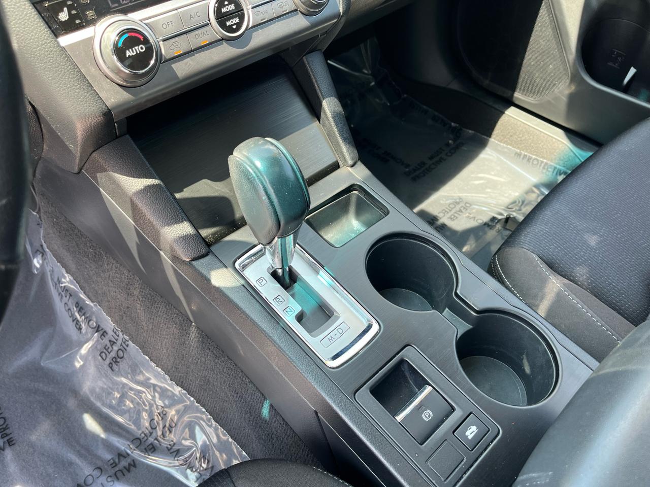 Subaru Legacy  2015