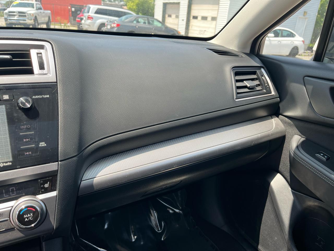 Subaru Legacy  2015