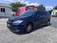 2020 Chrysler Voyager 