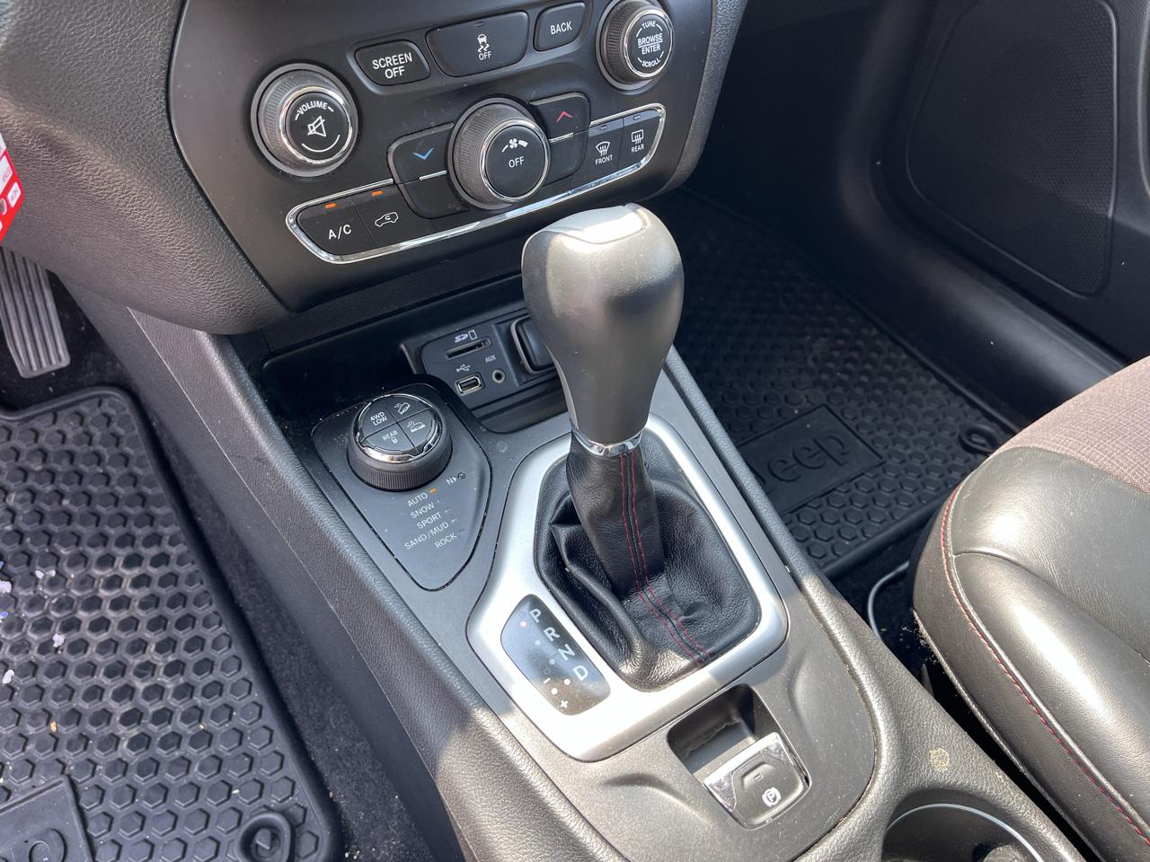 Jeep Cherokee Trailhawk 4WD 2014