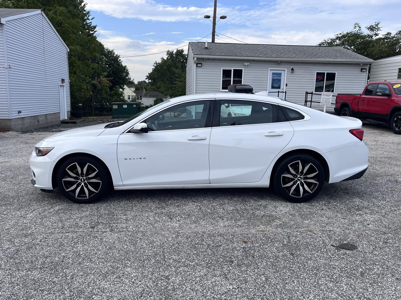 Chevrolet Malibu 4dr Sdn LT w/1LT 2017