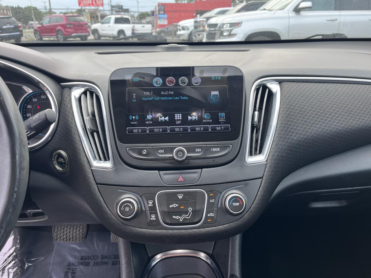 Chevrolet Malibu 4dr Sdn LT w/1LT 2017