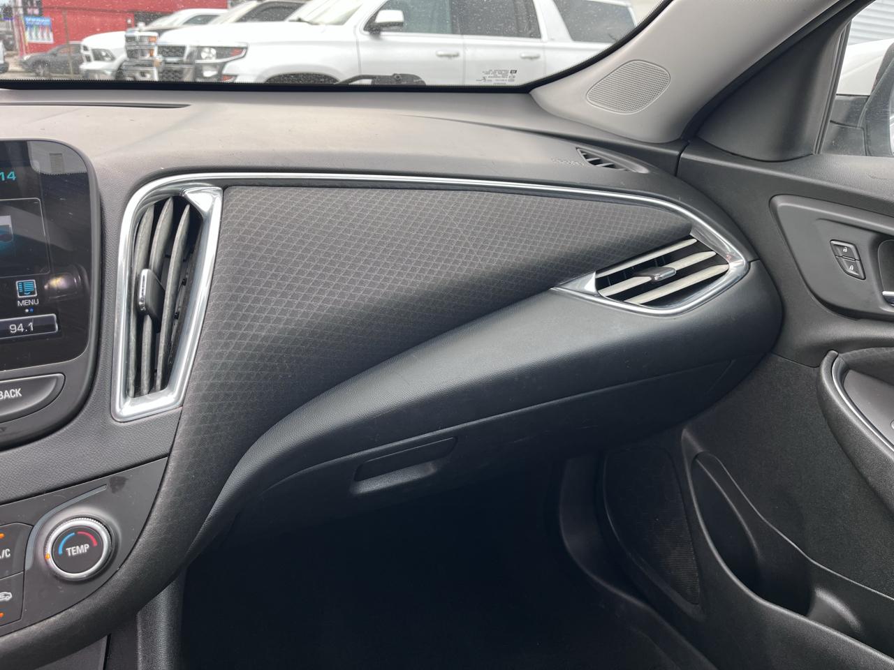 Chevrolet Malibu 4dr Sdn LT w/1LT 2017