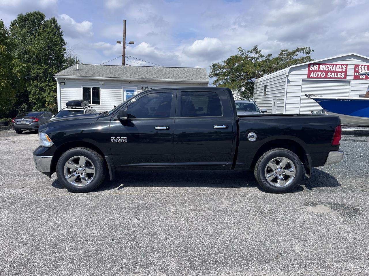 RAM 1500 Big Horn 4x4 Crew Cab 5'7" Box 2018