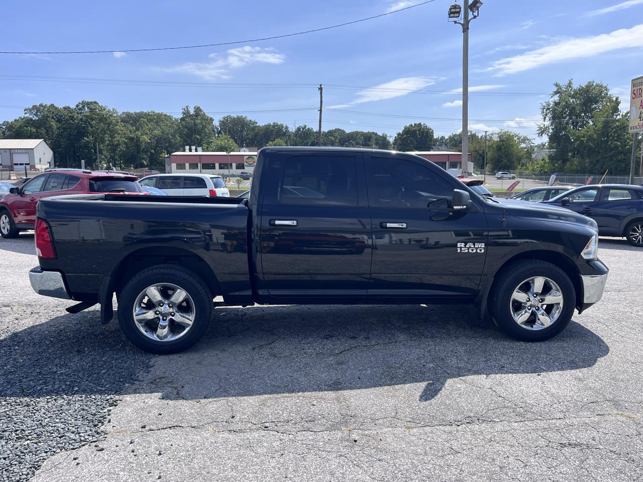 RAM 1500 Big Horn 4x4 Crew Cab 5'7" Box 2018