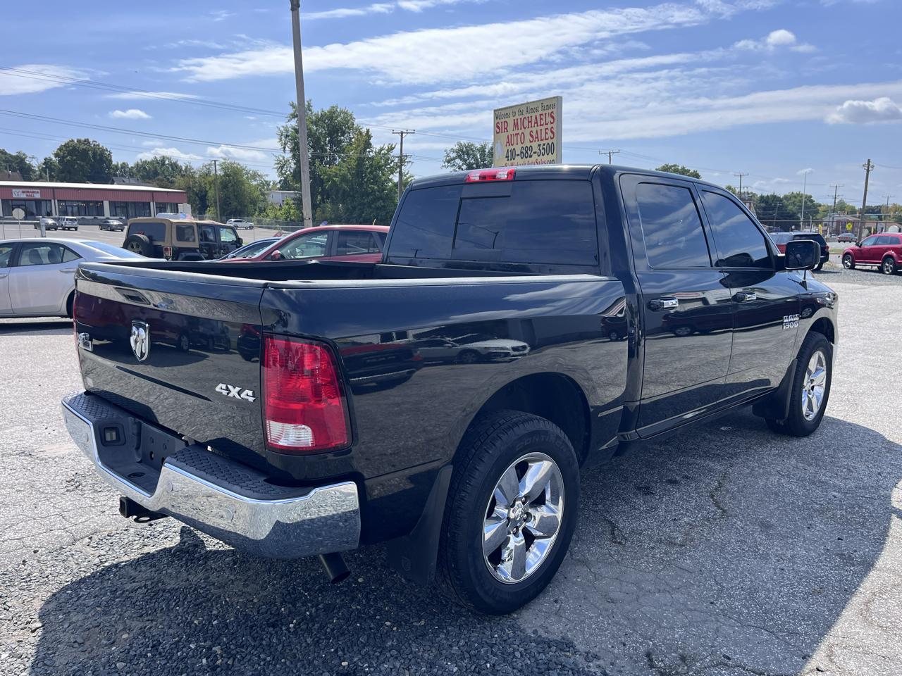 RAM 1500 Big Horn 4x4 Crew Cab 5'7" Box 2018