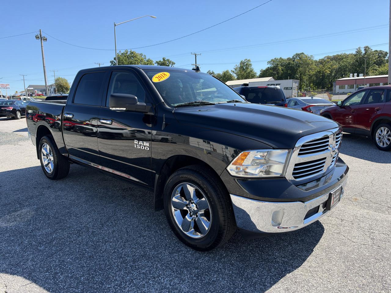 RAM 1500 Big Horn 4x4 Crew Cab 5'7" Box 2018