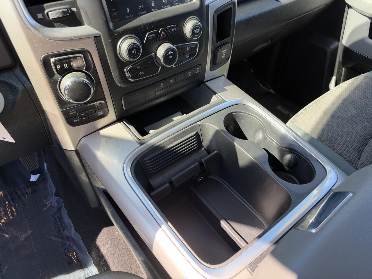 RAM 1500 Big Horn 4x4 Crew Cab 5'7" Box 2018