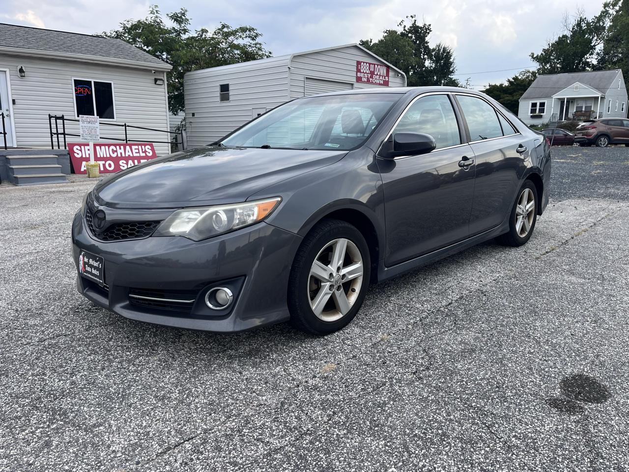 Toyota Camry SE 2013