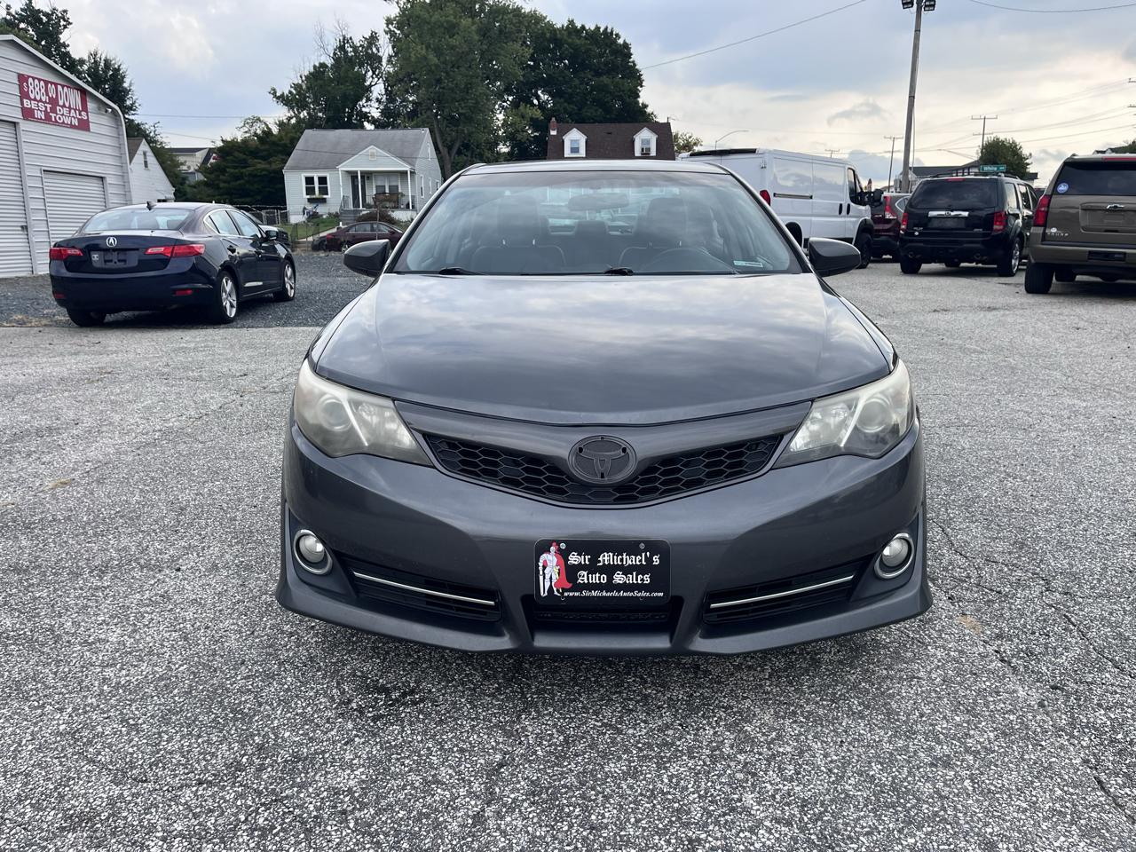 Toyota Camry SE 2013