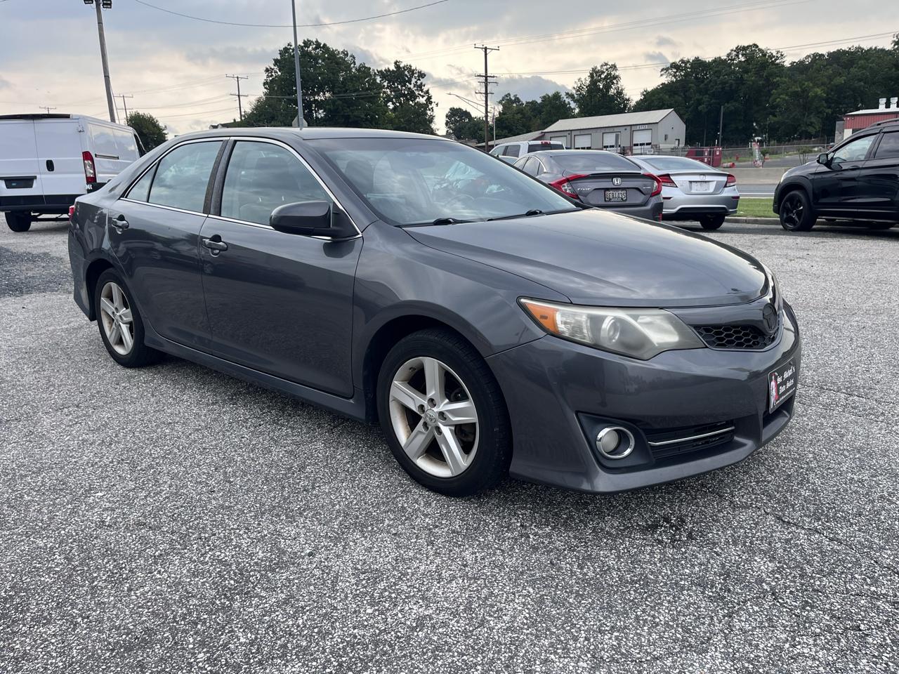 Toyota Camry SE 2013
