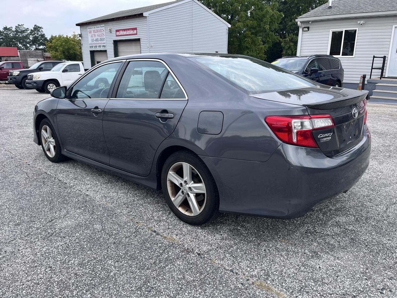 Toyota Camry SE 2013