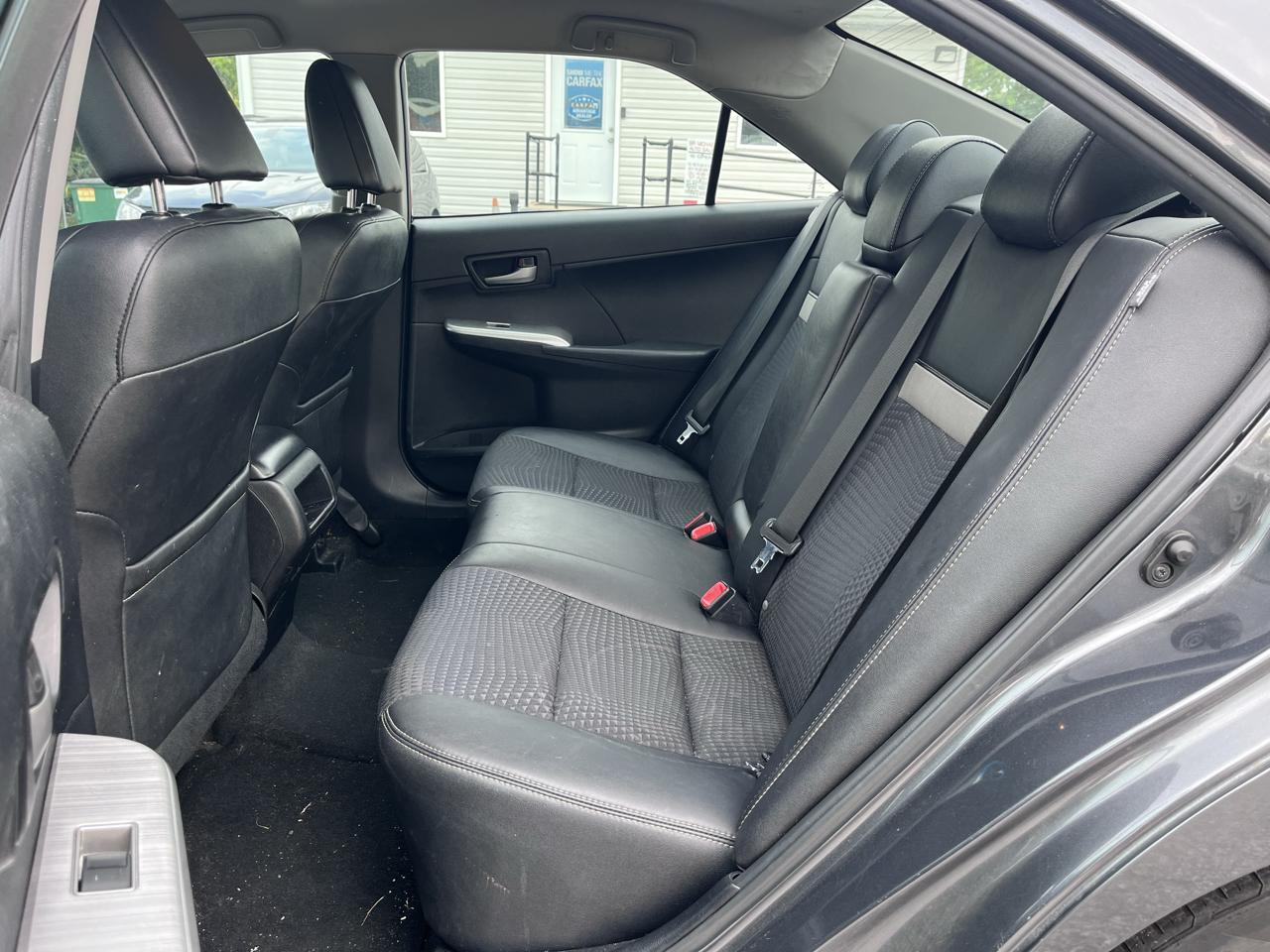 Toyota Camry SE 2013