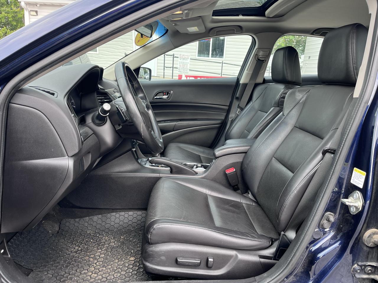 Acura ILX 4dr Sdn 2.0L 2015
