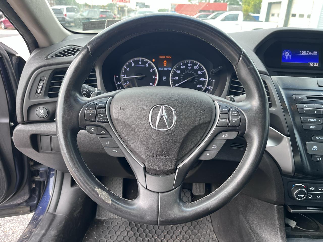 Acura ILX 4dr Sdn 2.0L 2015