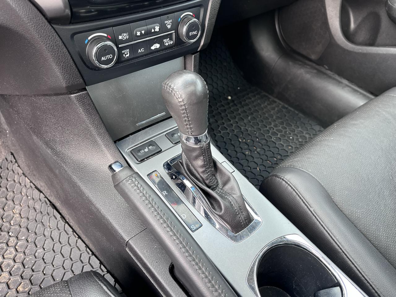 Acura ILX 4dr Sdn 2.0L 2015