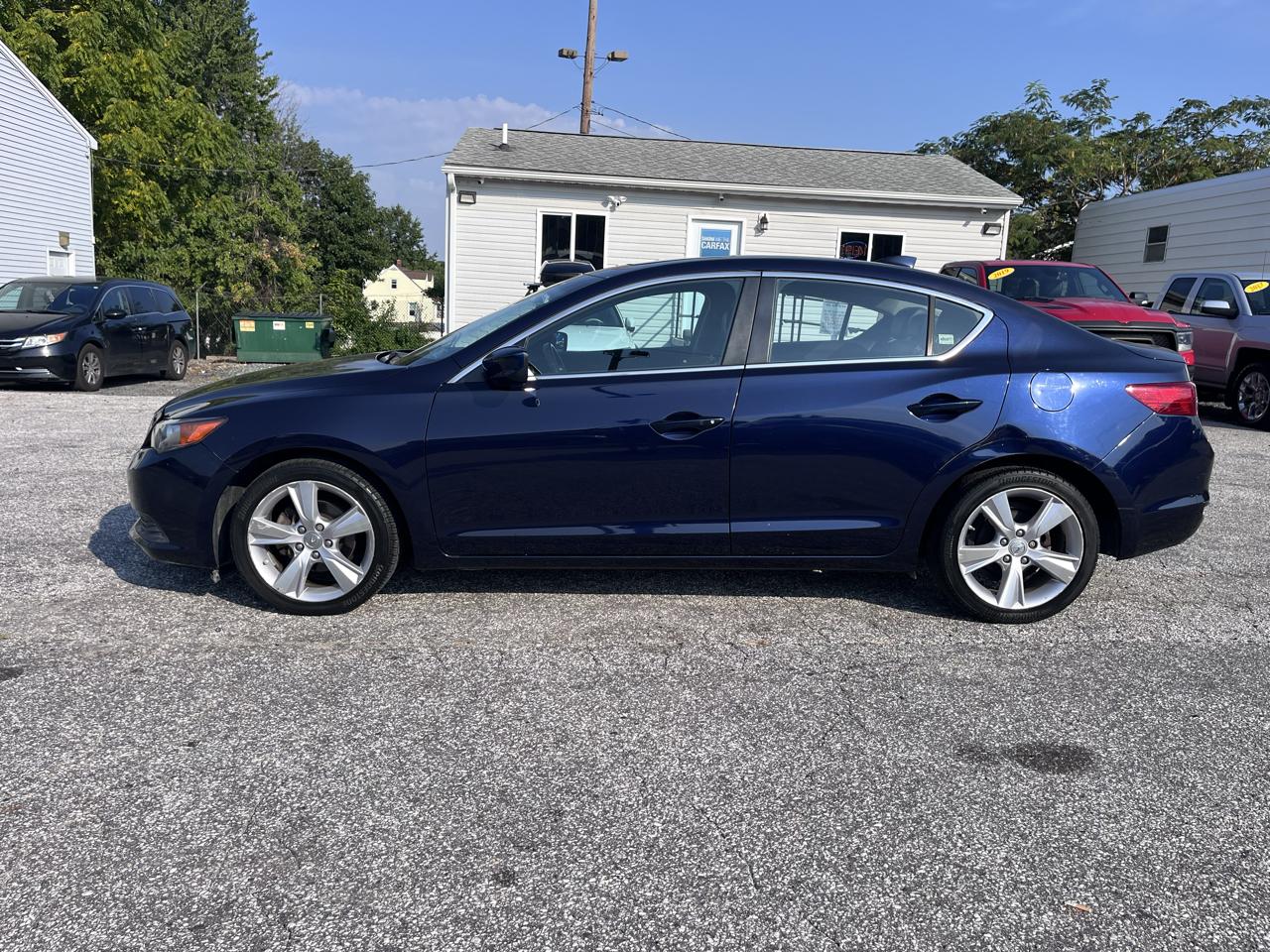 Acura ILX 4dr Sdn 2.0L 2015