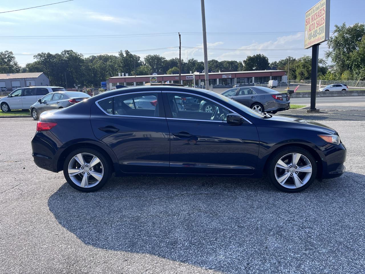 Acura ILX 4dr Sdn 2.0L 2015