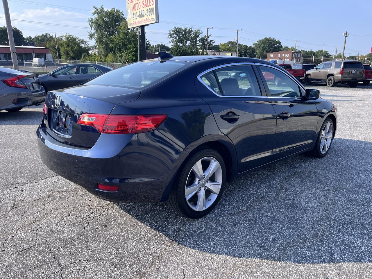 Acura ILX 4dr Sdn 2.0L 2015