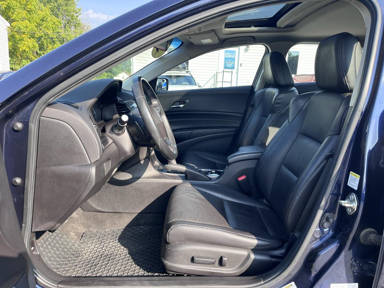 Acura ILX 4dr Sdn 2.0L 2015