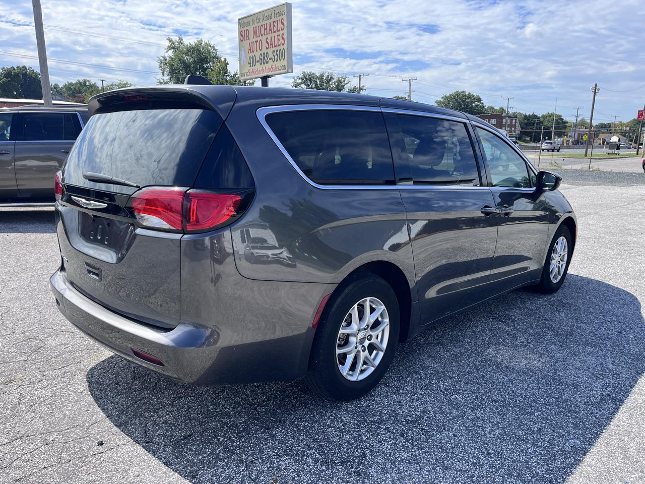 Chrysler Voyager LX FWD 2022